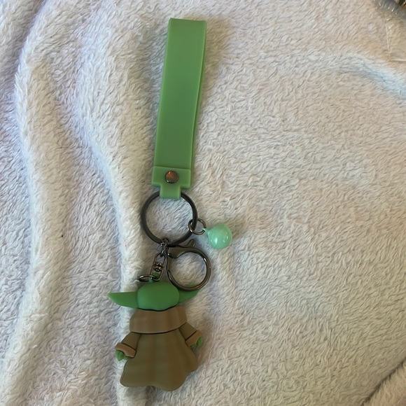 NWT baby Yoda keychain - Picture 5 of 8